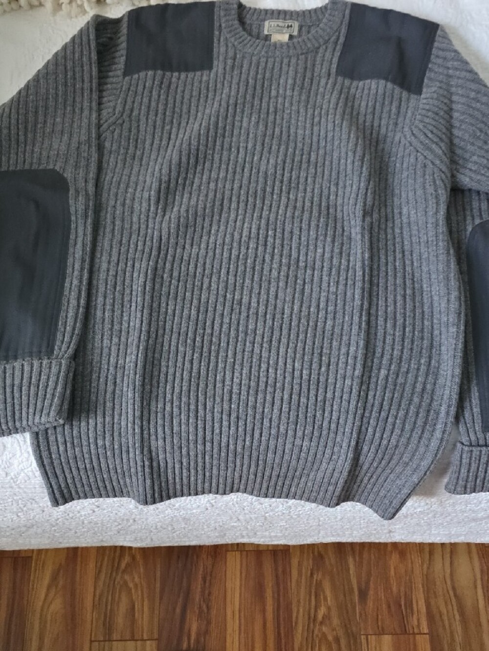 L.L. Bean Men's Gray Ribbed Wool Crewneck with Black Shoulder Patches - Picture 3 of 4